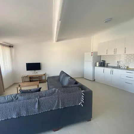 Apartman Yat Limani'nda Denize Sifir Genis Super Ev-2