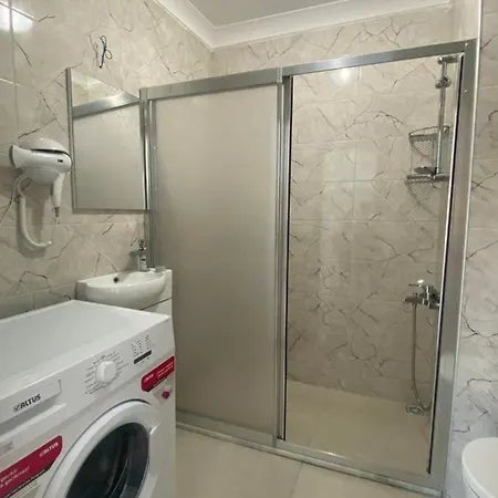 Lejlighed Yat Limani'nda Denize Sifir Genis Super Ev-2